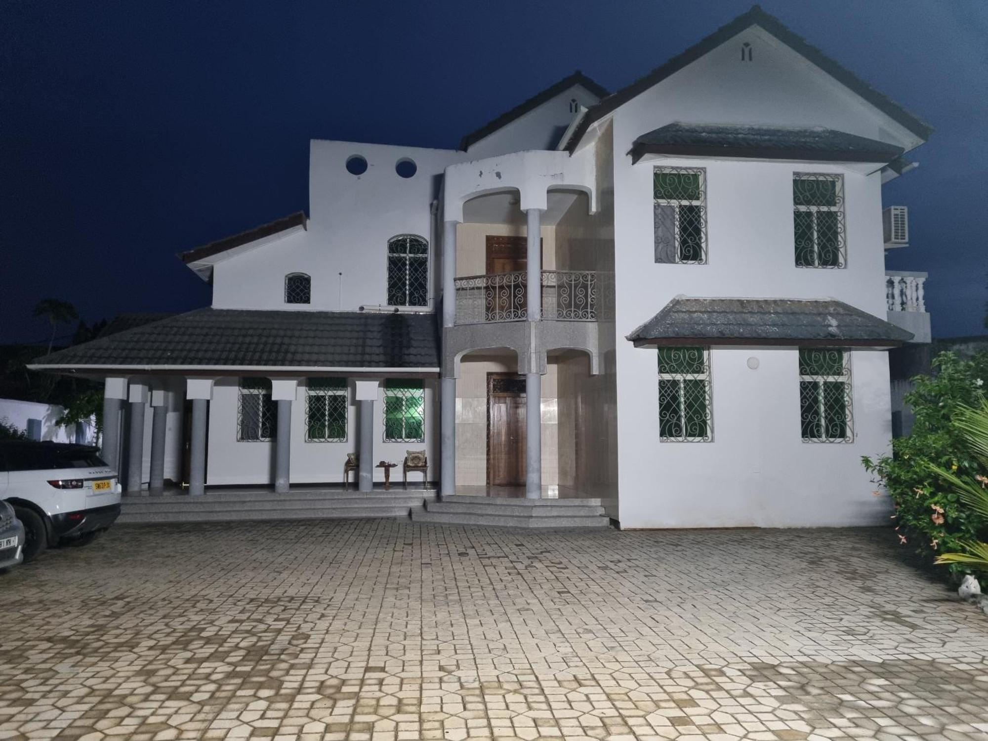 64 Zenj House Luxury Airport B&B Mbweni Luaran gambar